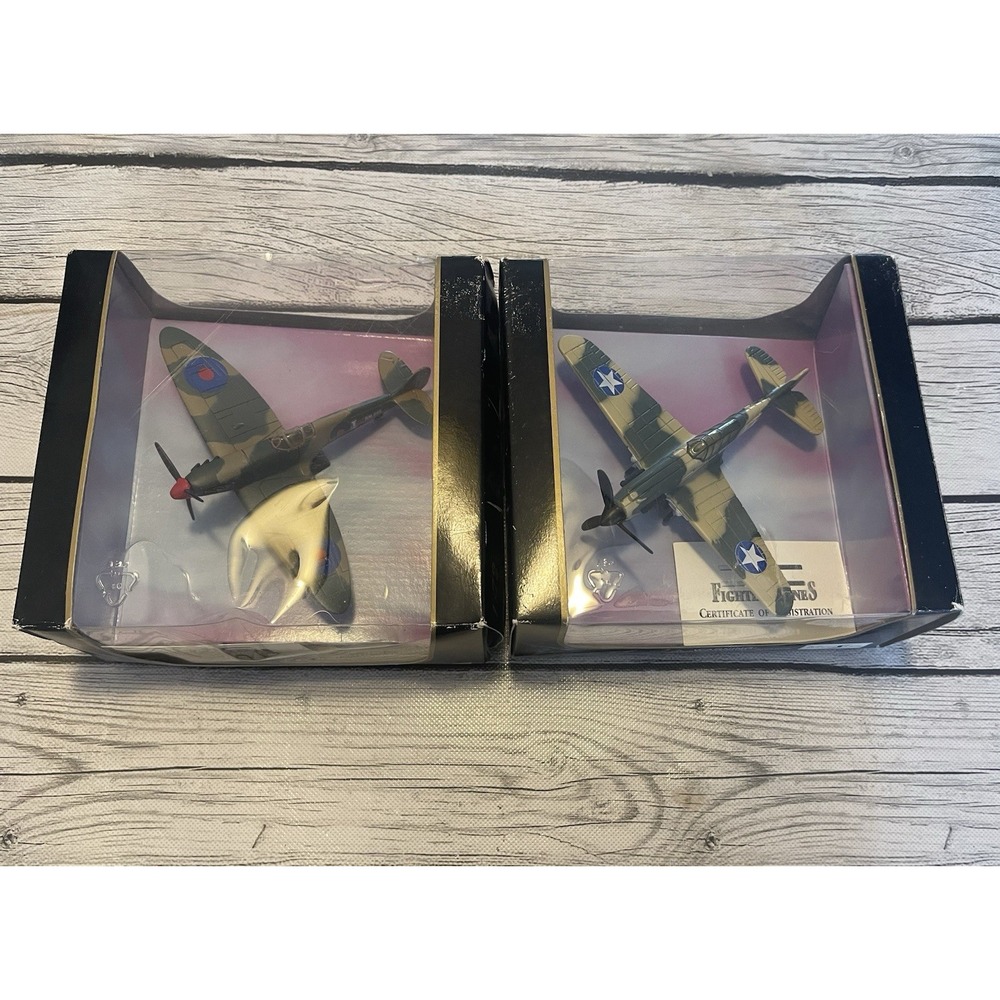 Maisto PT51-D Mustang WII Fighter Bomber Military Plane Diecast Model Lot Of 2